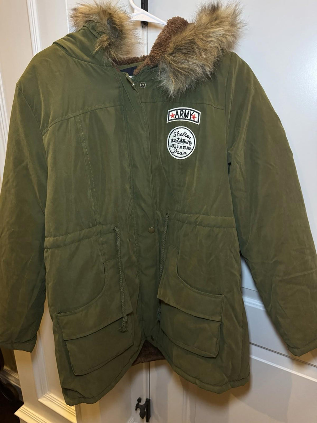 Escalier Women's Faux Fur Winter Coat Jacket Olive green Size 8. NEW