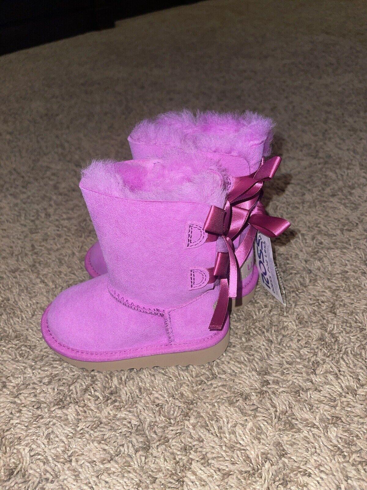 UGG Girl's Toddler Bailey Bow Suede Shearling Boots, sz 6
