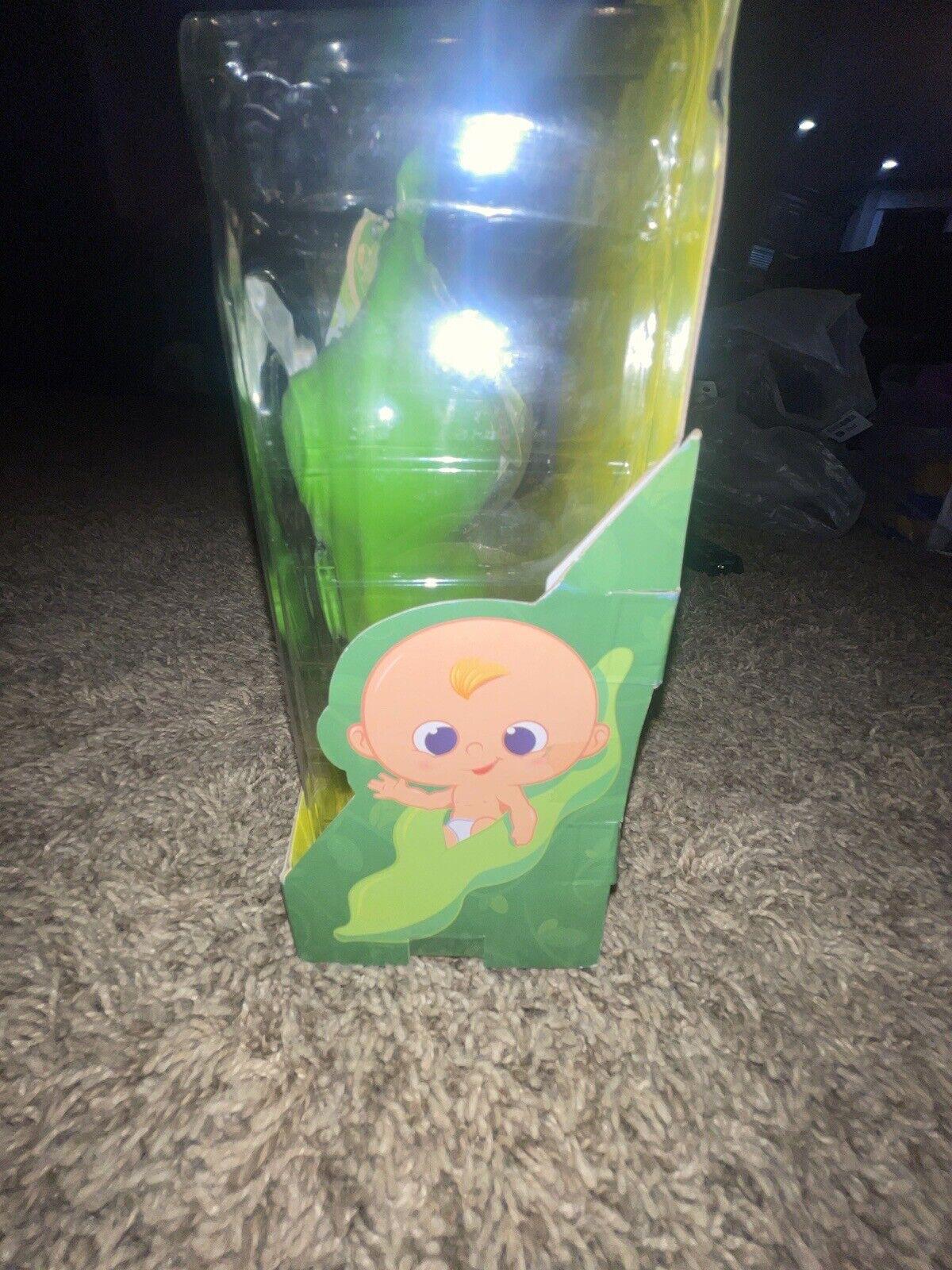 Pea Pod Babies Twenty Five Piece Dinner and Bath Time Playset - Collectible