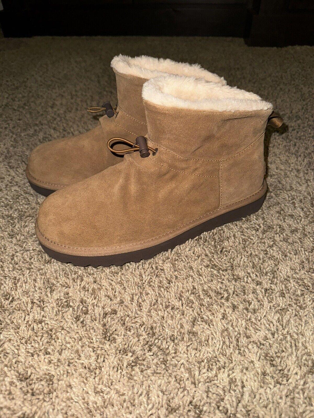 NEW! Ugg Women Mini Toggler sz 9 US Chestnut RARE