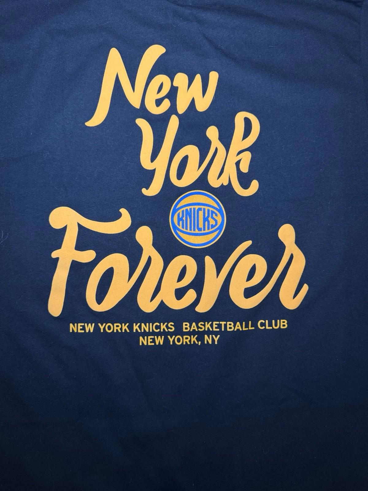 Unisex Stadium Essentials  Black New York Knicks Oversized Forever NYC T-Shirt L