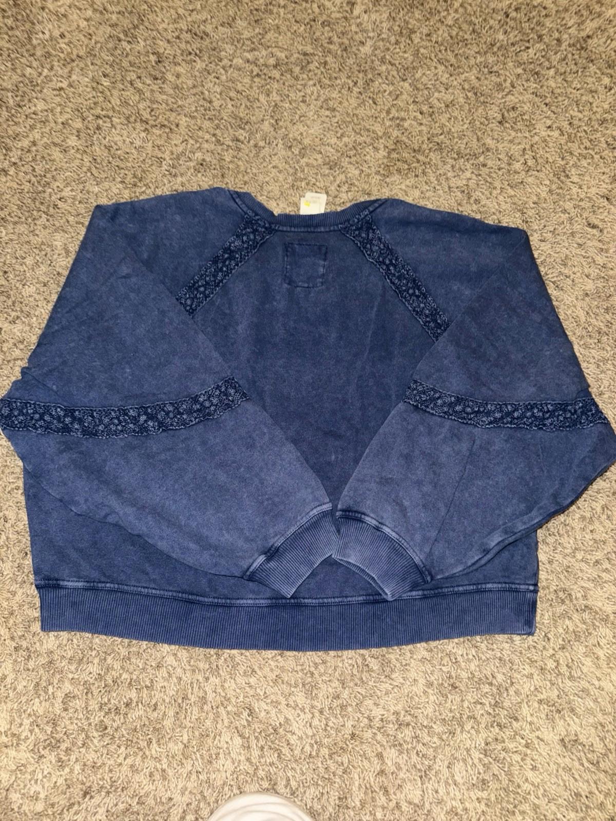 NEW! Aerie Women’s Hey Crochet Sweatshirt BLUE Size M NWT