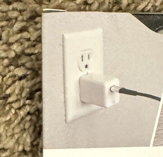 TekYa 25W USB-C Wall Charger for Smartphones/Tablets - White (UNIACT20394)