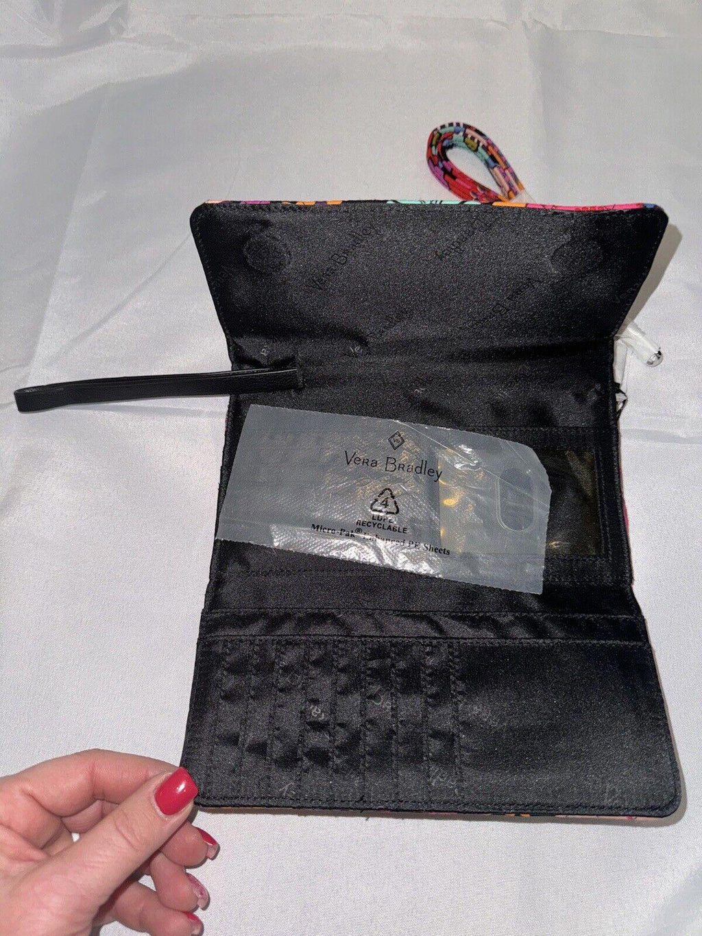 VERA BRADLEY RETIRED FLORAL FIESTA CROSSBODY WALLET Retired