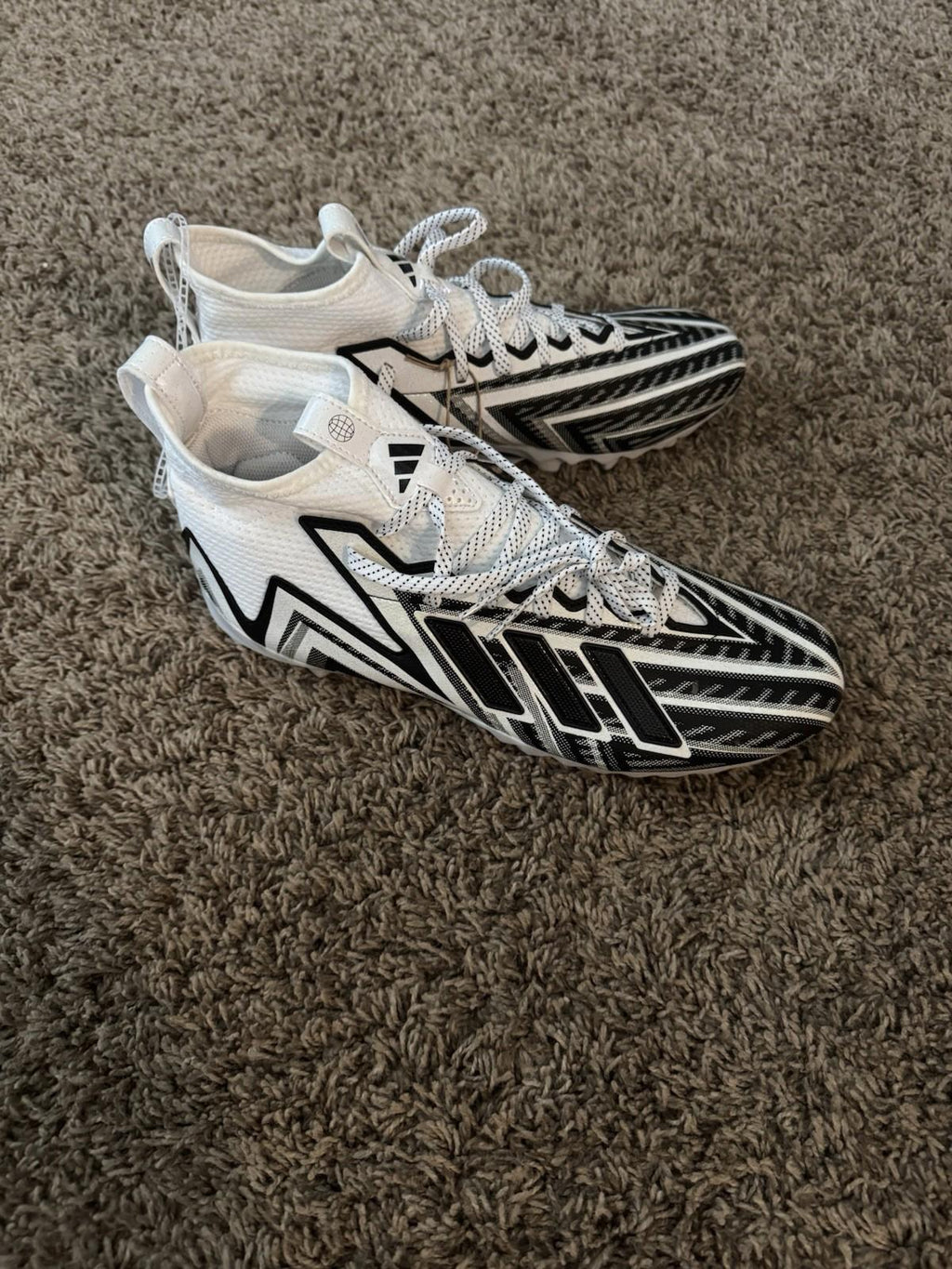 Adidas Freak 23 Inline Football Cleats HP2455 Black & White Men’s Size 10.5 New