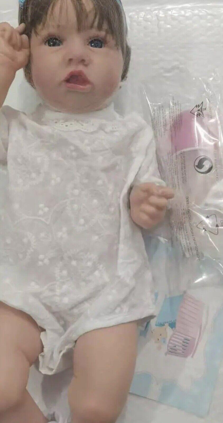 22" Lifelike SOFT Vinyl Reborn Baby Doll Newborn Toddler Gift Silicone. NEW