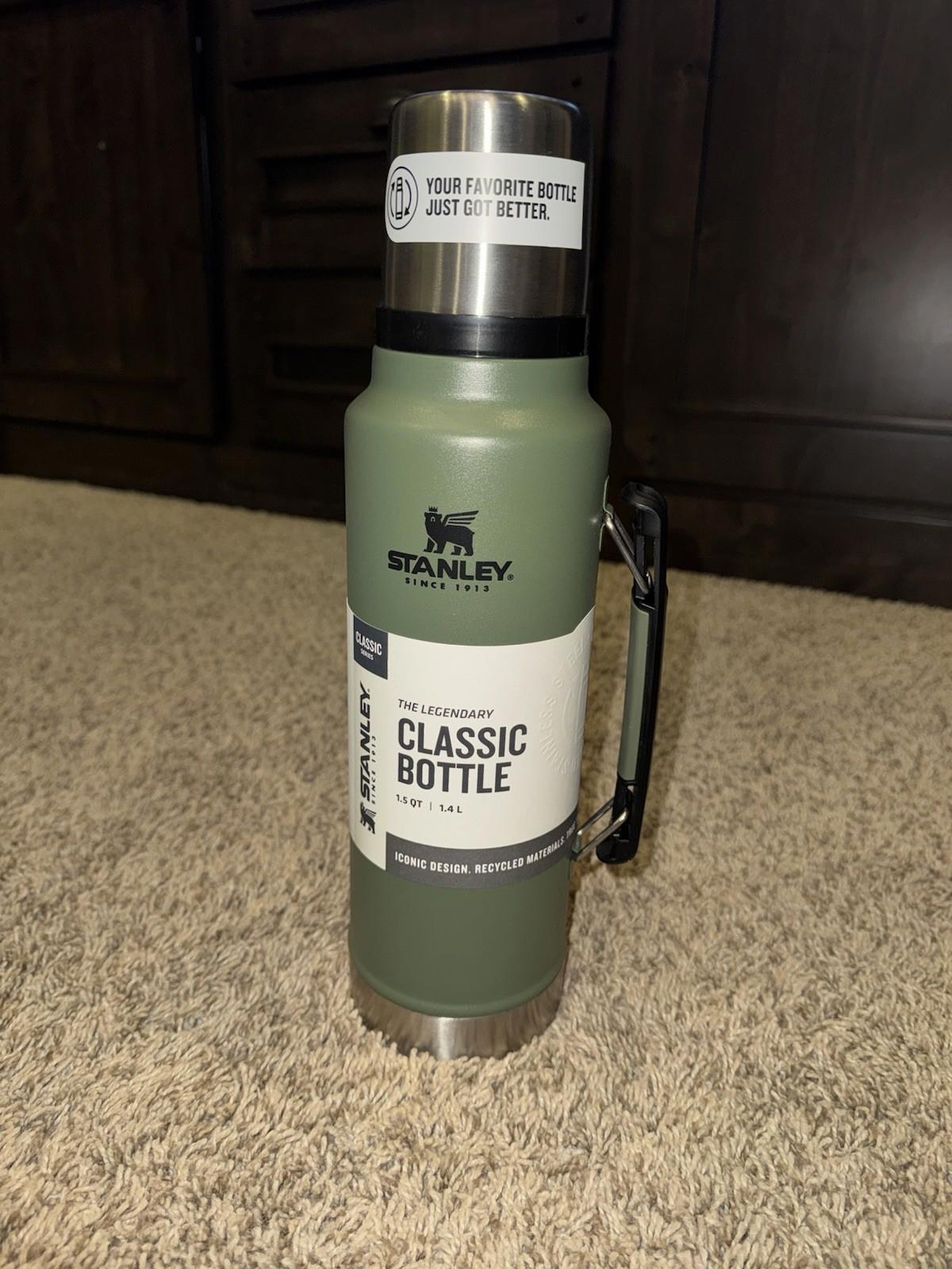 Stanley Classic Legendary Vacuum Insulated Bottle Hammertone Green - 1.5qt NEW