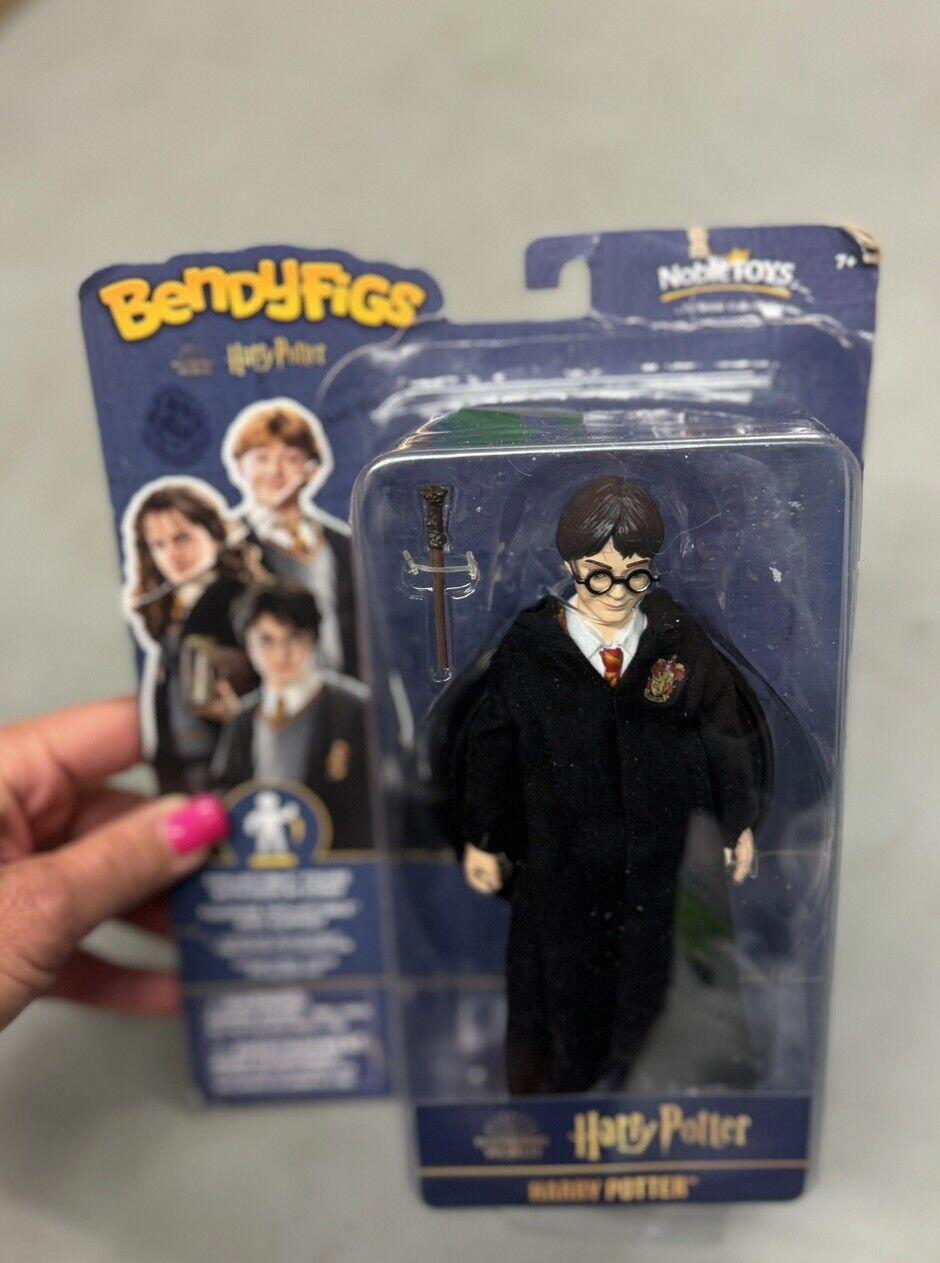 BendyFigs HARRY POTTER 7" Figure Toyllectible With Display Stand Wand Cape NN736