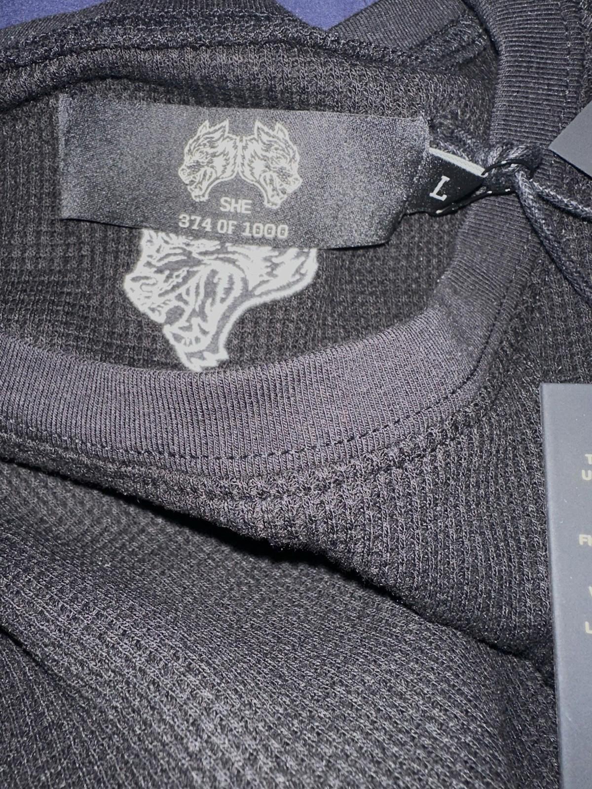 DARC SPORT Thermal LS WOLVES WOMENS CROP PULL OVER Size L RARE 374 of 1000 NEW