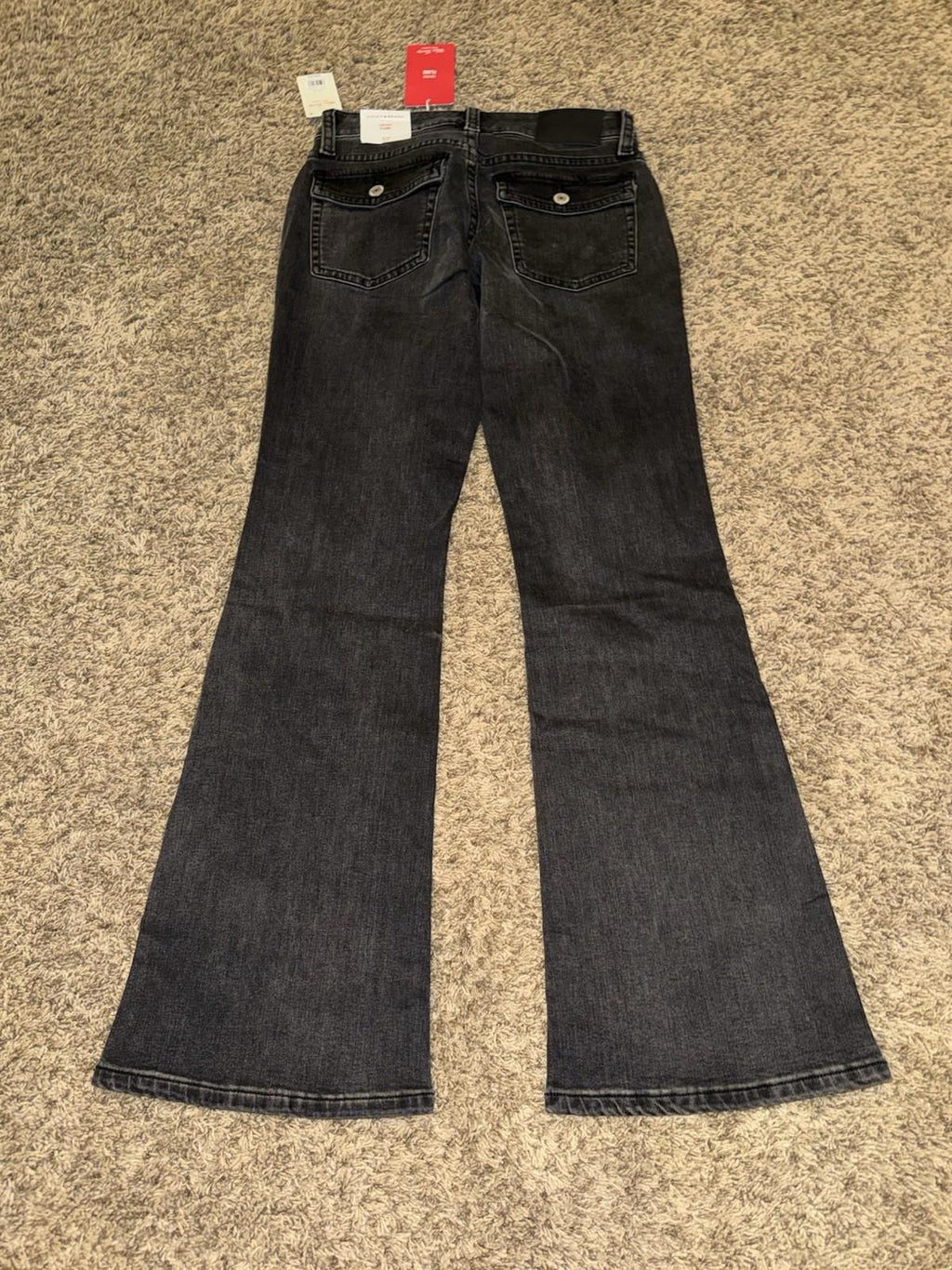 NEW  Lucky Brand Low Rise Flare jeans in a Phantom wash, size 4/27 R NWT