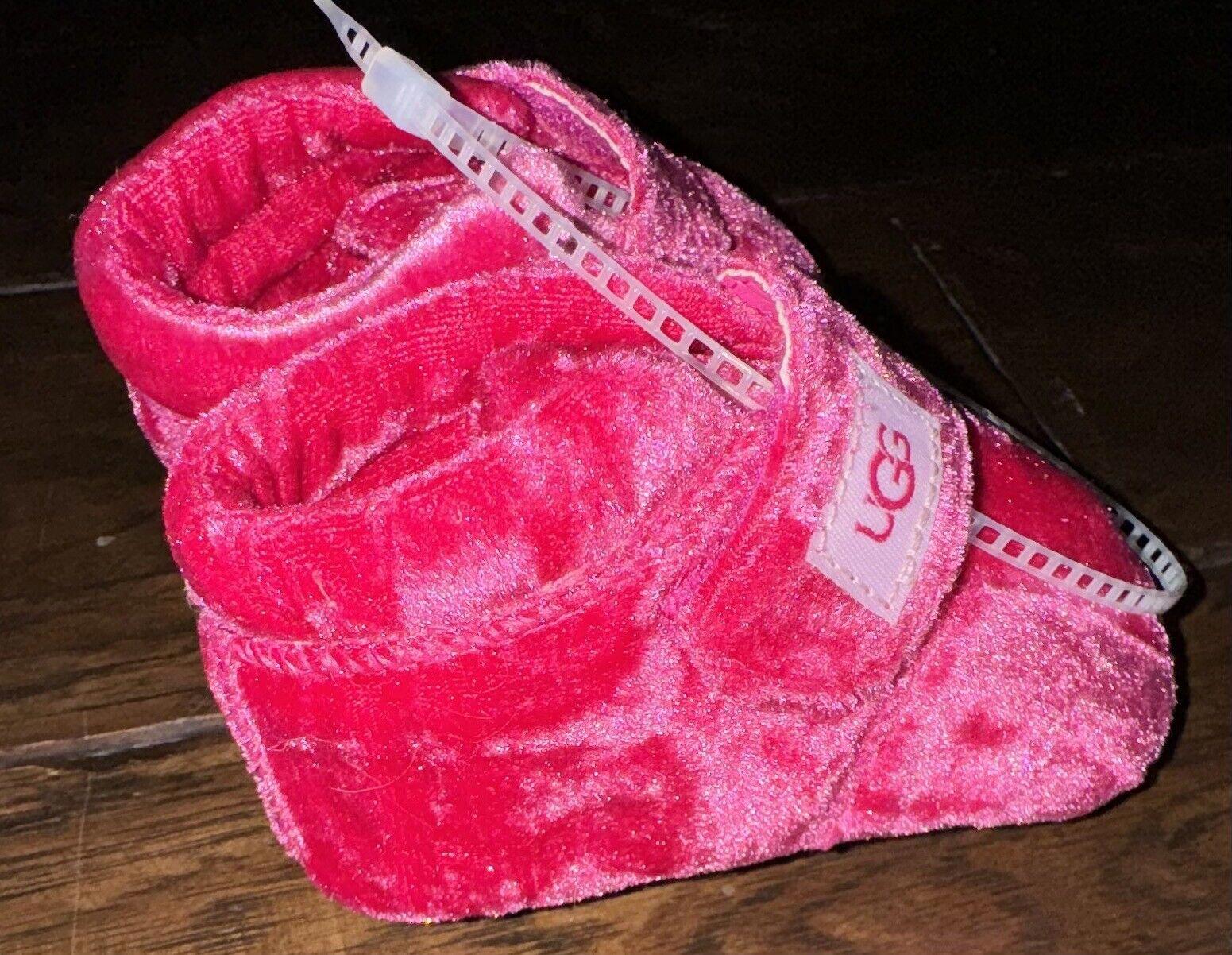 UGG BABY SIZE 0/1 OR 04/05 INFANT RASPBERRY SORBET BOOTIE