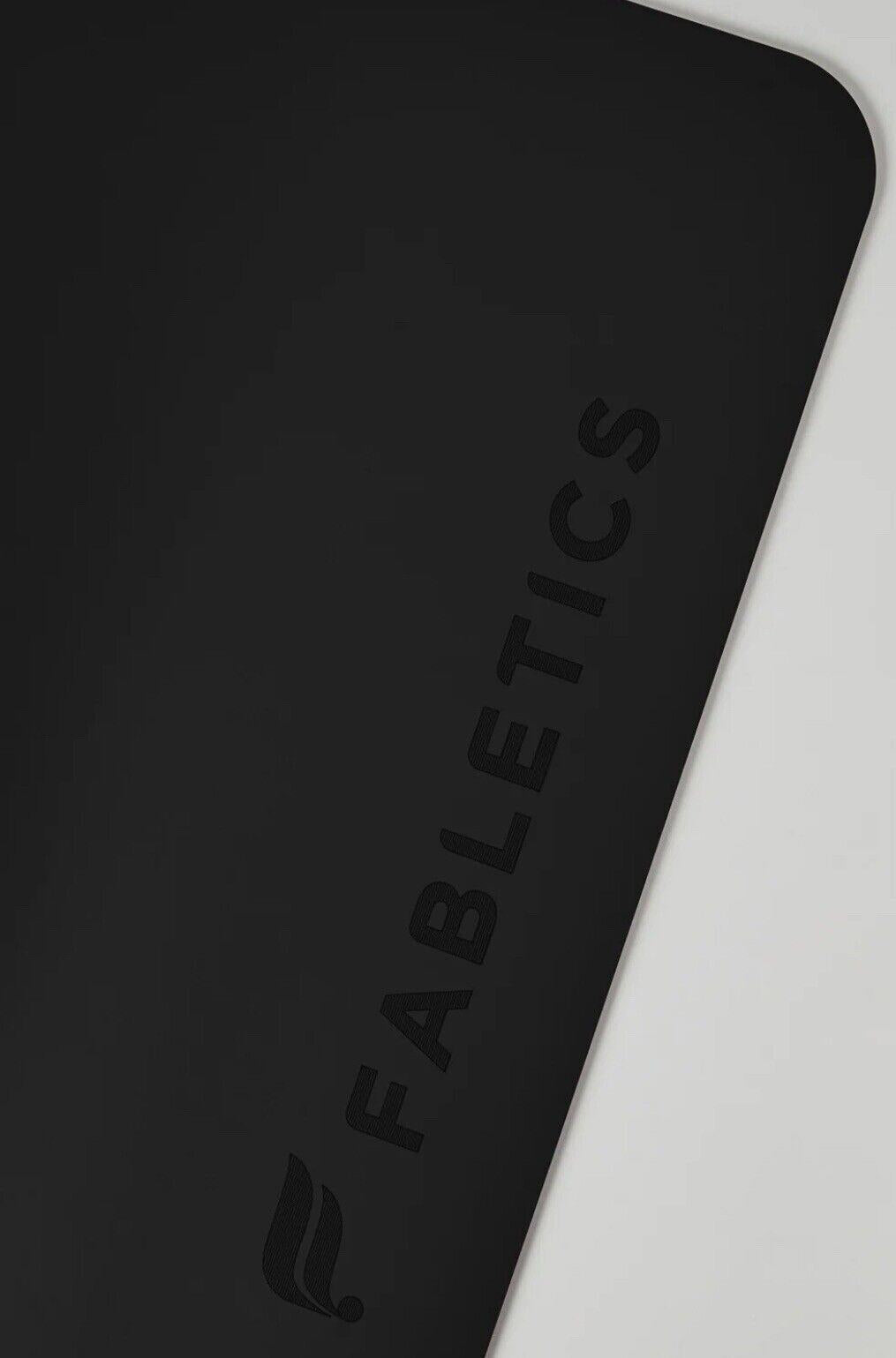 Fabletics The Luxe Yoga Mat Black. NEW!