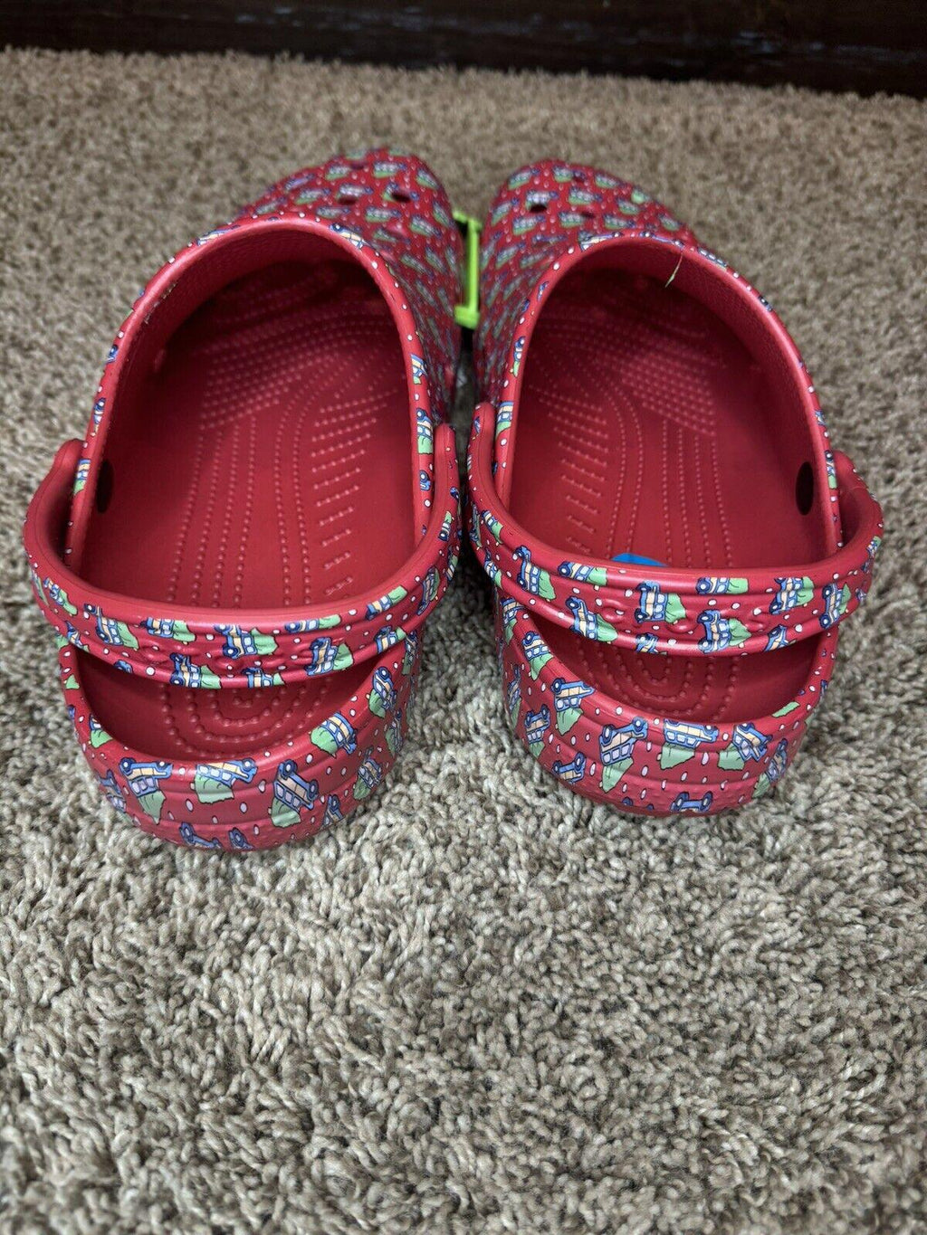 Crocs Men's & Women's Shoes - US M13 Red Vineyard Vines