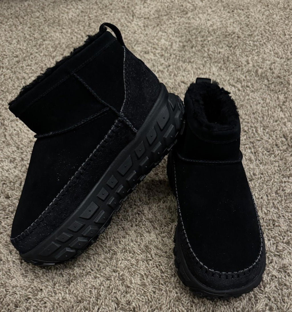 UGG Venture Daze Ultra Mini Black Men's Boots Black/Black 1158200 Mens Size 9