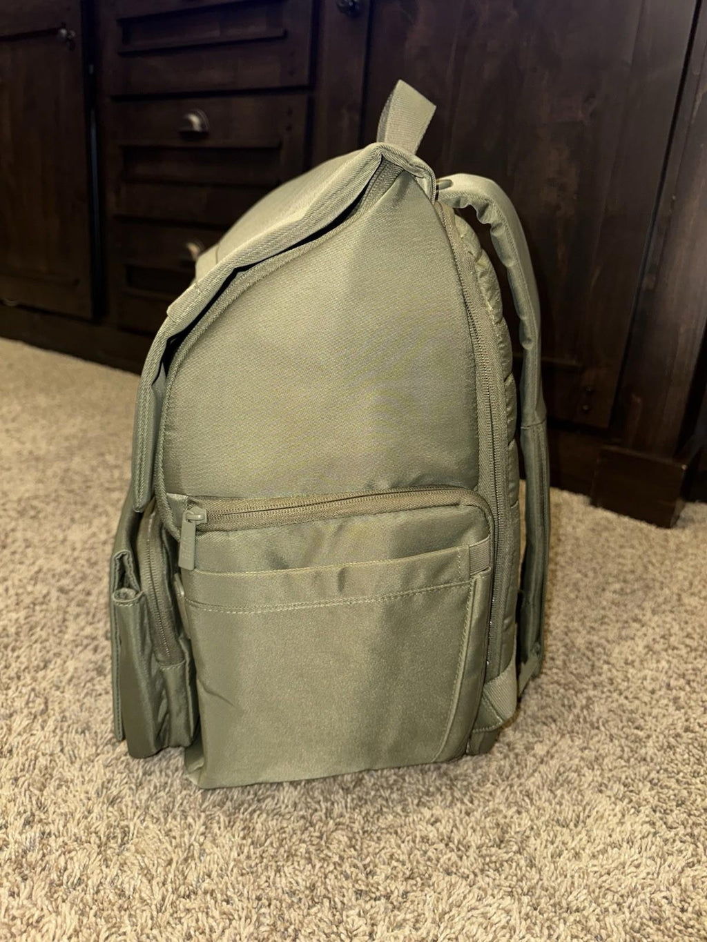 BEIS The Ultimate Diaper Backpack in Olive 24.42L NEW! SOLD OUT ONLINE!