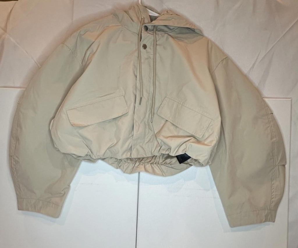 NWT Urban Outfitters BDG Casey Cropped Windbreaker Jacket Ivory S Sold out!