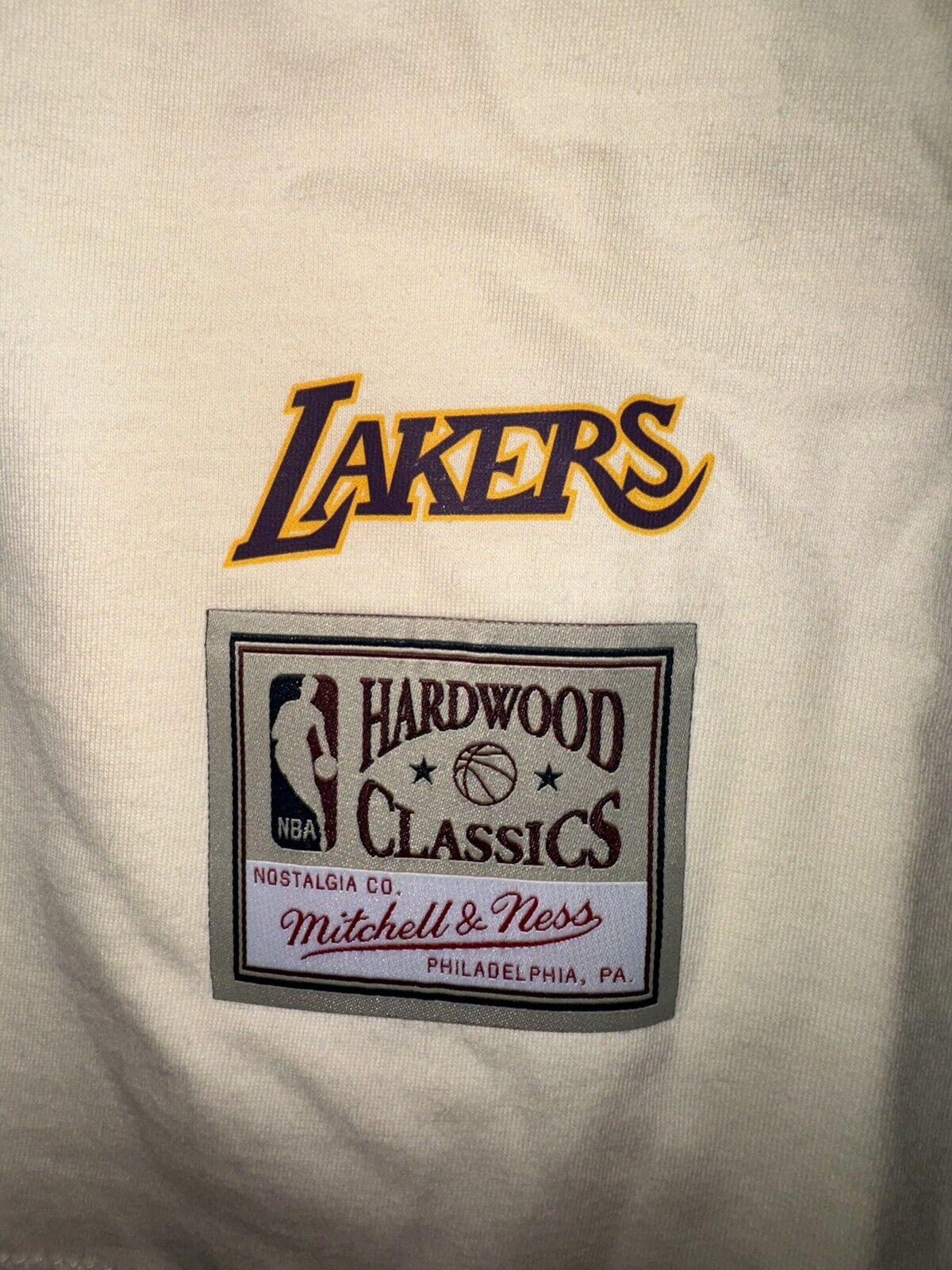 NEW! Mitchell & Ness LA Lakers Sidewalk Sketch T-Shirt LG