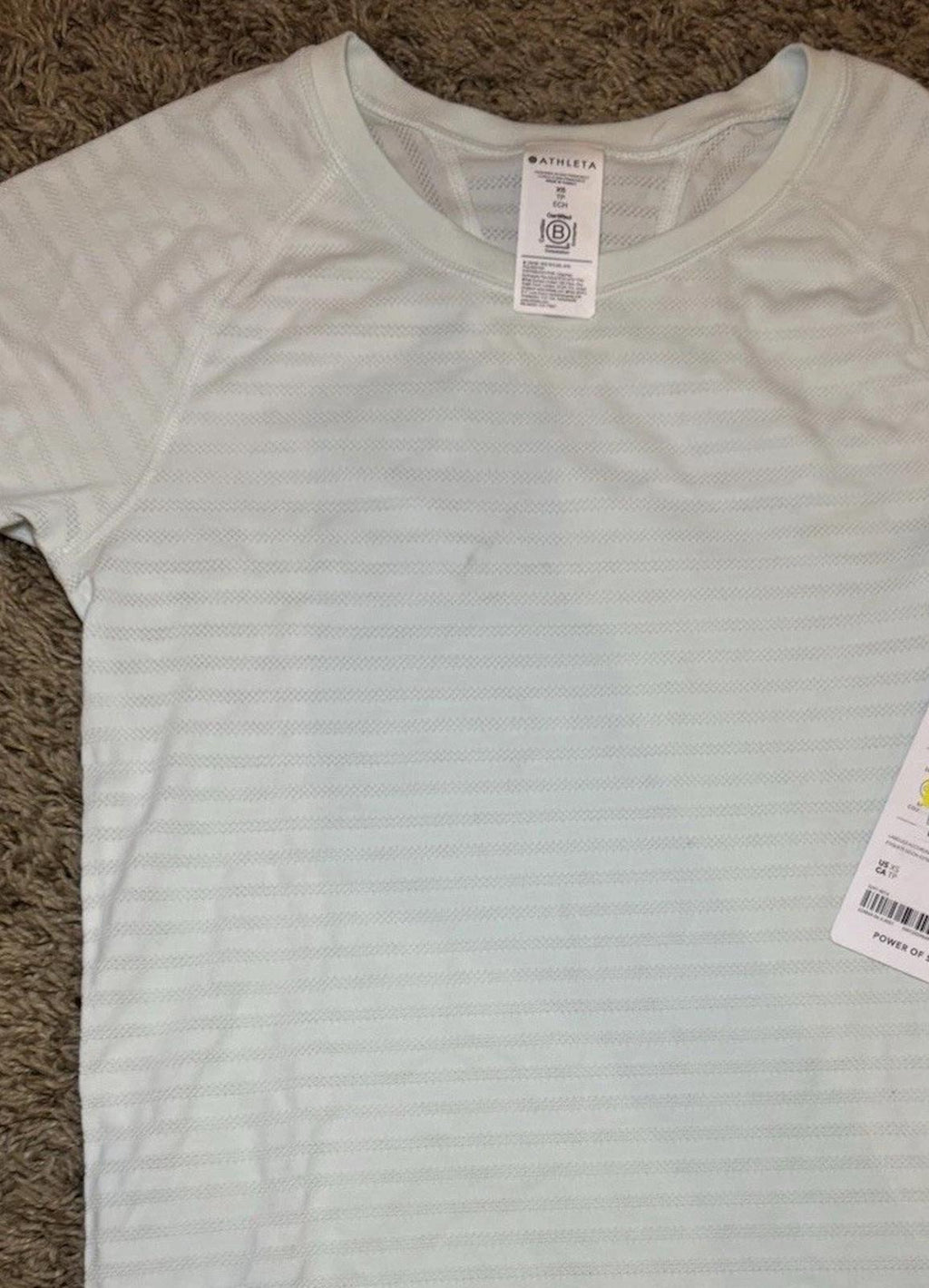 Women NEW Athleta Momentum Seamless XS Short Sleeve Tee Mint Tint #109 NEW
