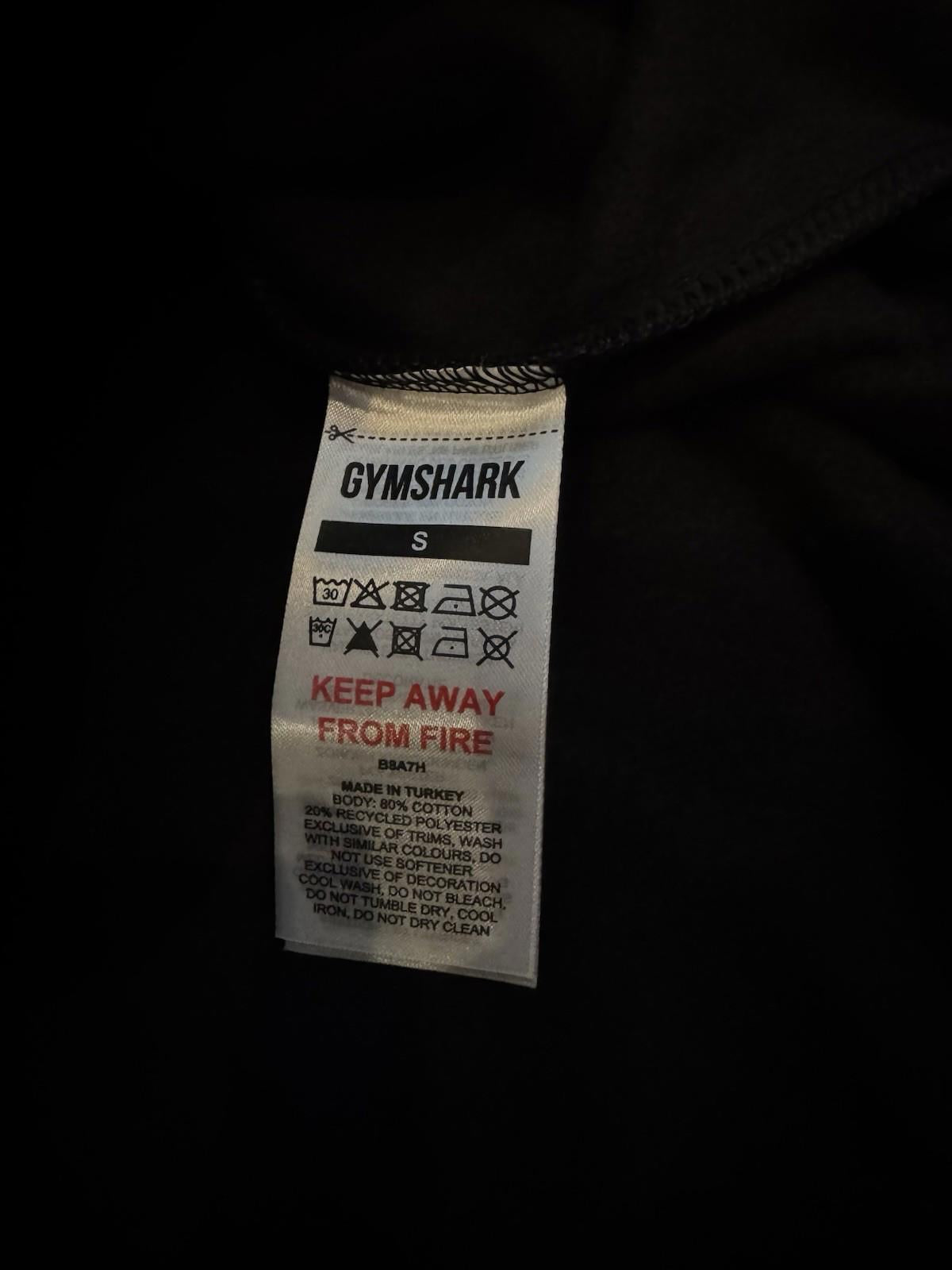 NWOT Gymshark Crest Hoodie Black size SMALL New