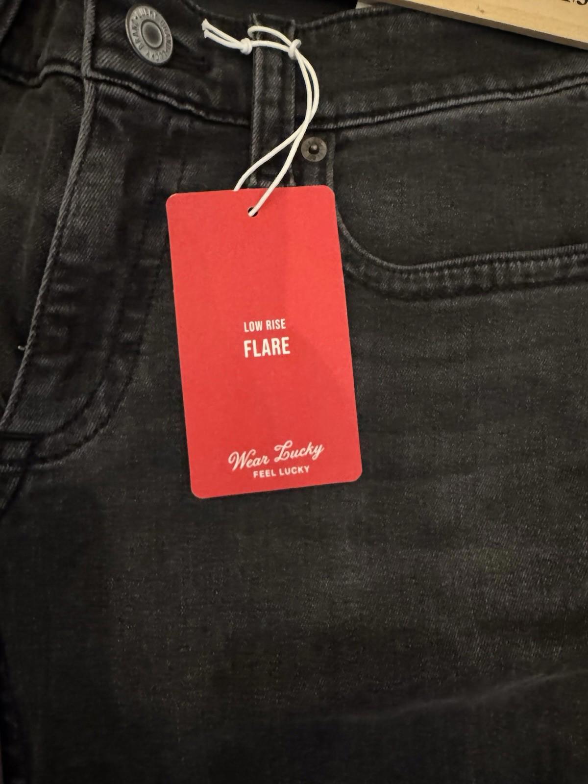 NEW  Lucky Brand Low Rise Flare jeans in a Phantom wash, size 4/27 R NWT
