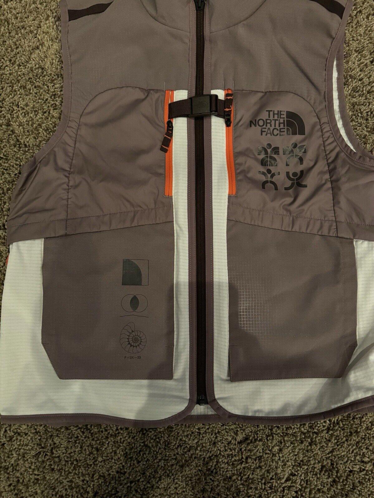 NEW! The North Face Women's Trailwear Winter Flash Vest Sm