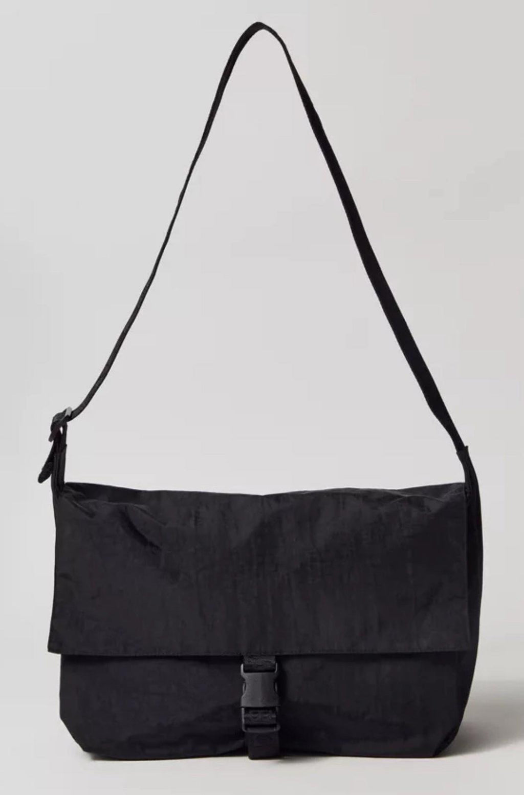 NWT BAGGU Black Messenger Bag: NEW! Sold out online!