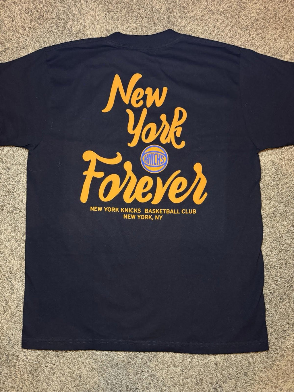Unisex Stadium Essentials  Black New York Knicks Oversized Forever NYC T-Shirt L