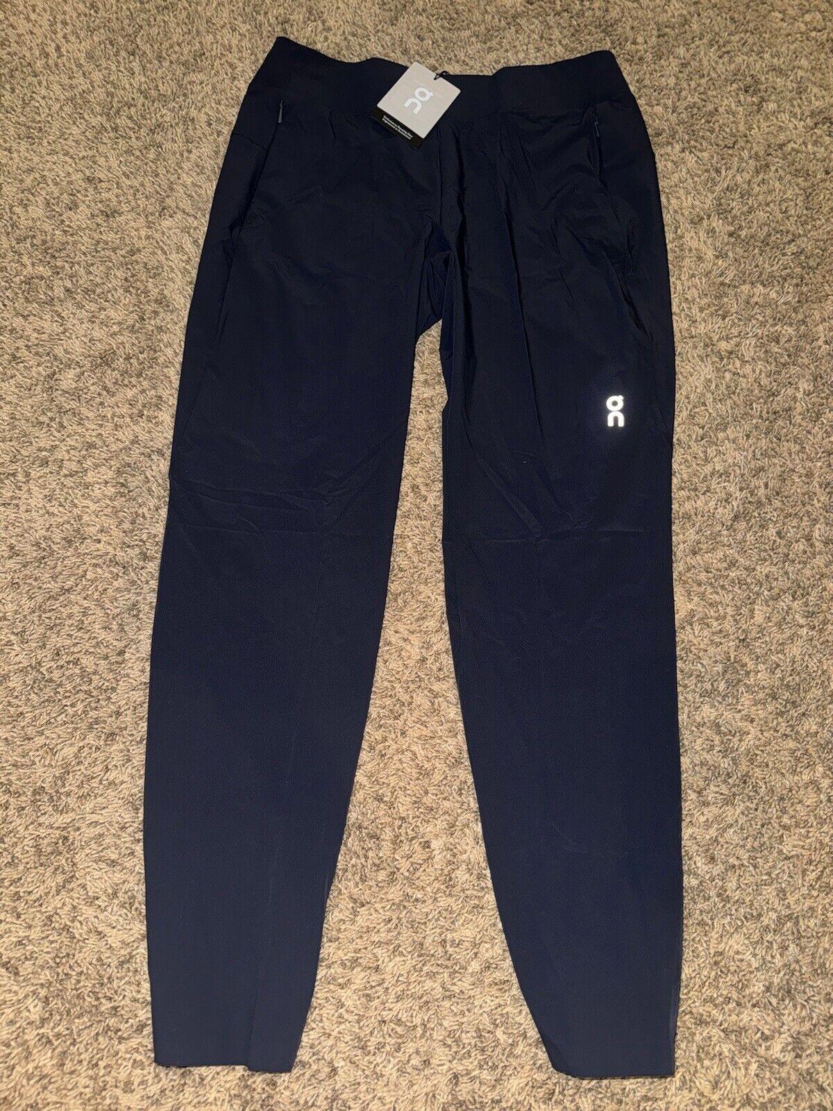 ON CLOUD WMN Lightweight Running Pants Knee Vent Navy Med.