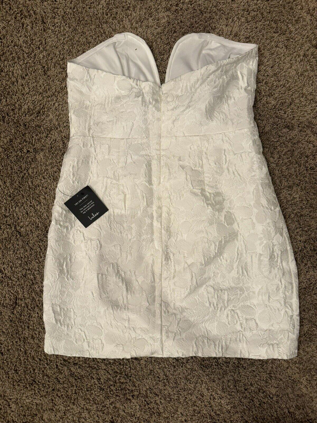 Lulu’s White Floral Jacquard Strapless Mini Dress Large. NWT