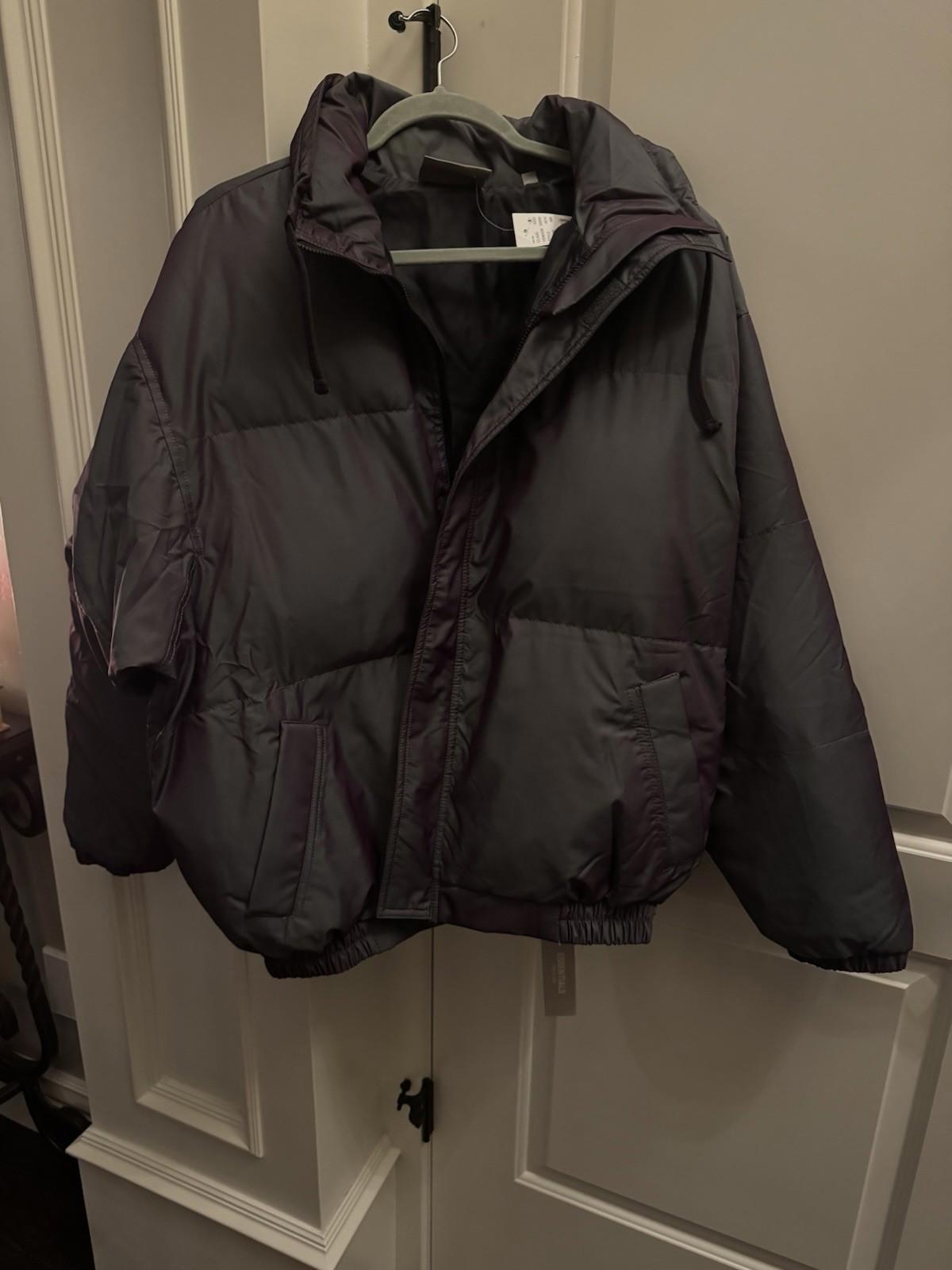 Essentials Fear Of God Jacket Medium iridescent Puffer Down Quilted Full Zip NEW