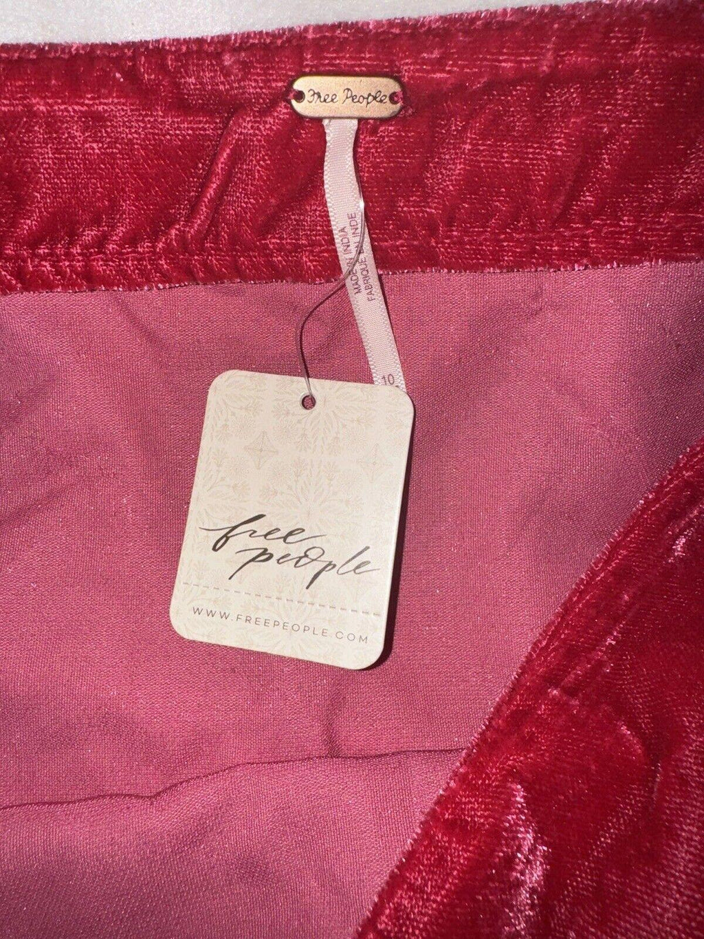 Free People sz 10 Annalise Low Rise Velvet Skirt Hot Pink