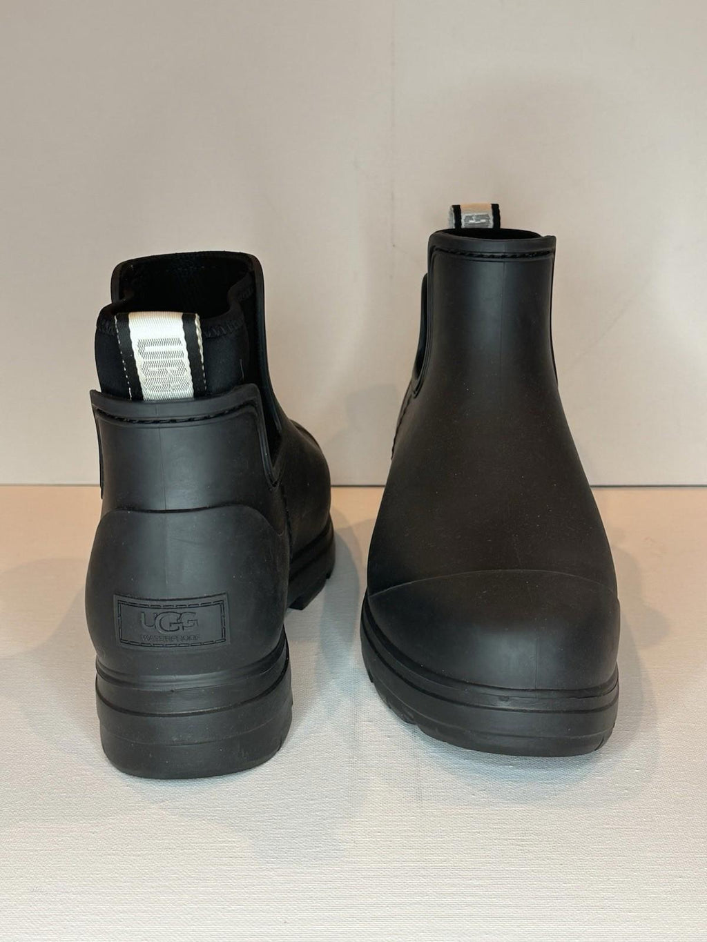 NEW! UGG CHELSEA STYLE DROPLET RAINBOOTS 1130831 Size 10 W- NWOT