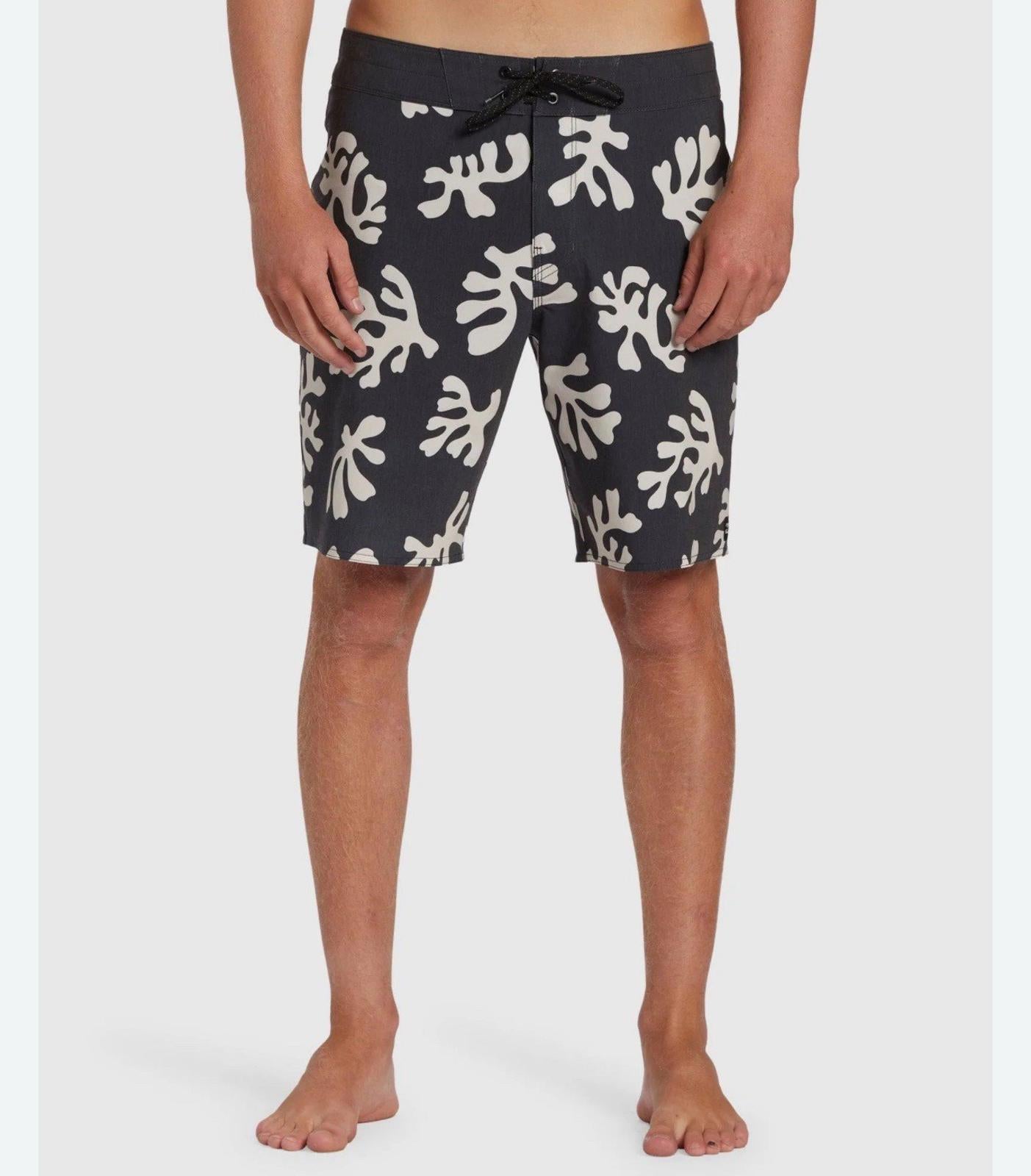 Billabong Horizon Pro Board Shorts Regular Length  Size 32 NWT