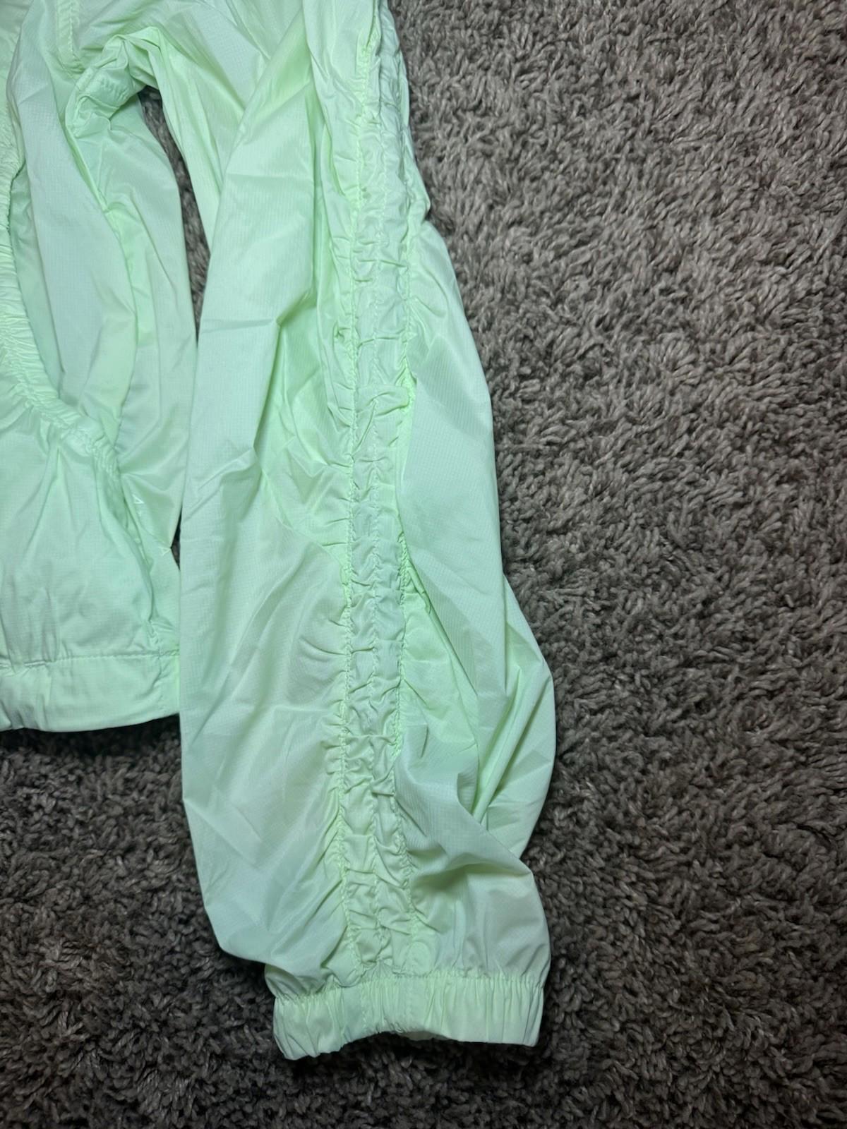 NEW! Athleta - XXS Expedition Jacket - Light green NWT
