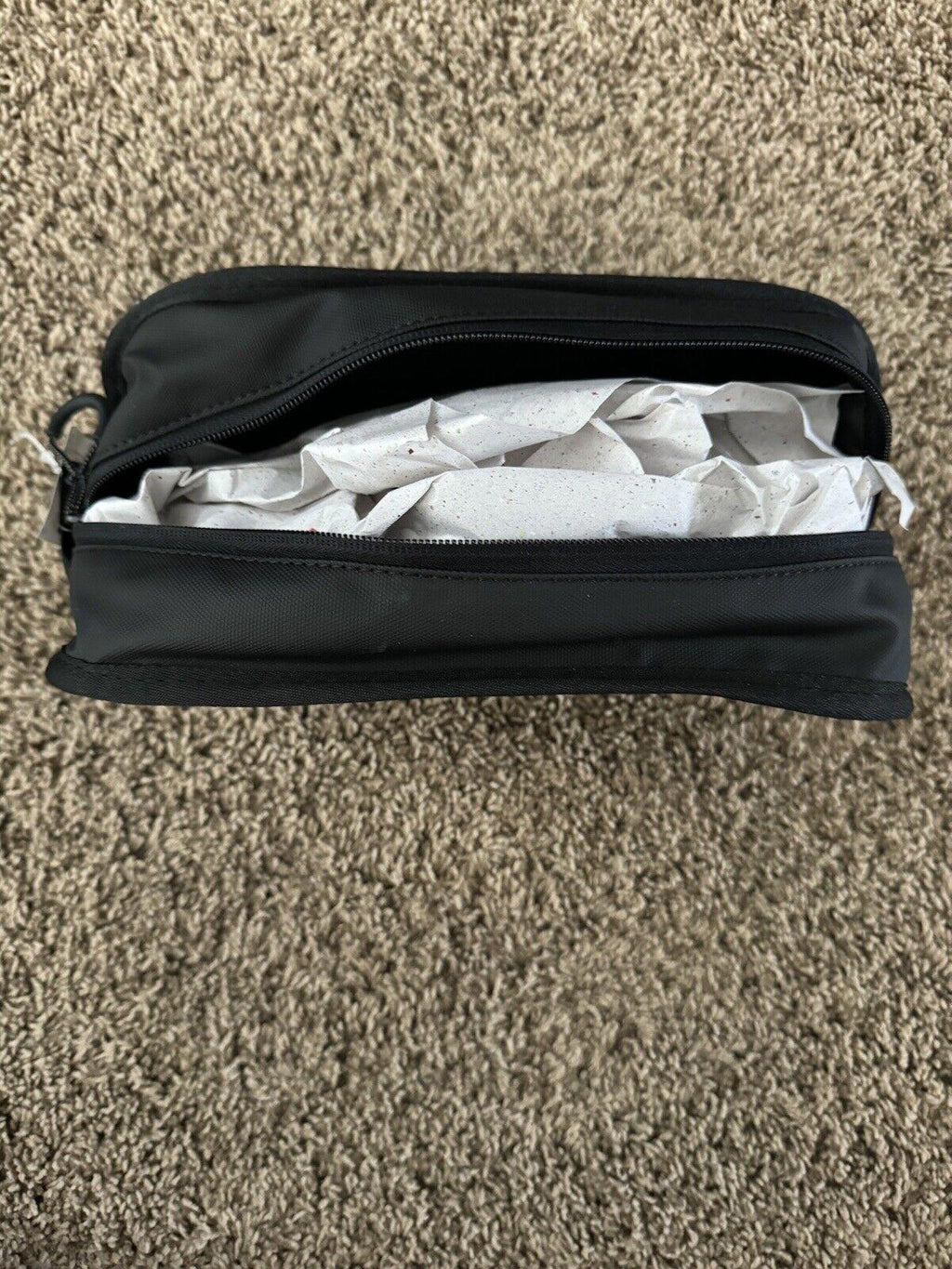 Nike Air Jordan Men's Travel Dopp Kit Clutch Toiletries Bag